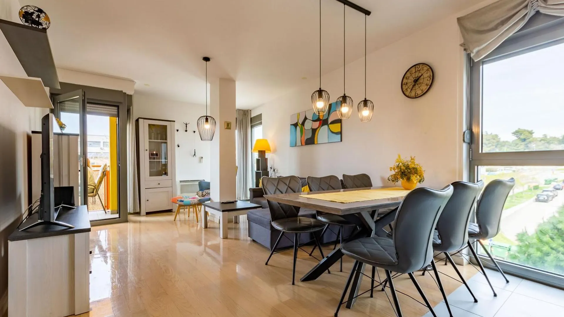 Fiorella 2 Bdr Apartment With Balcony Zadar