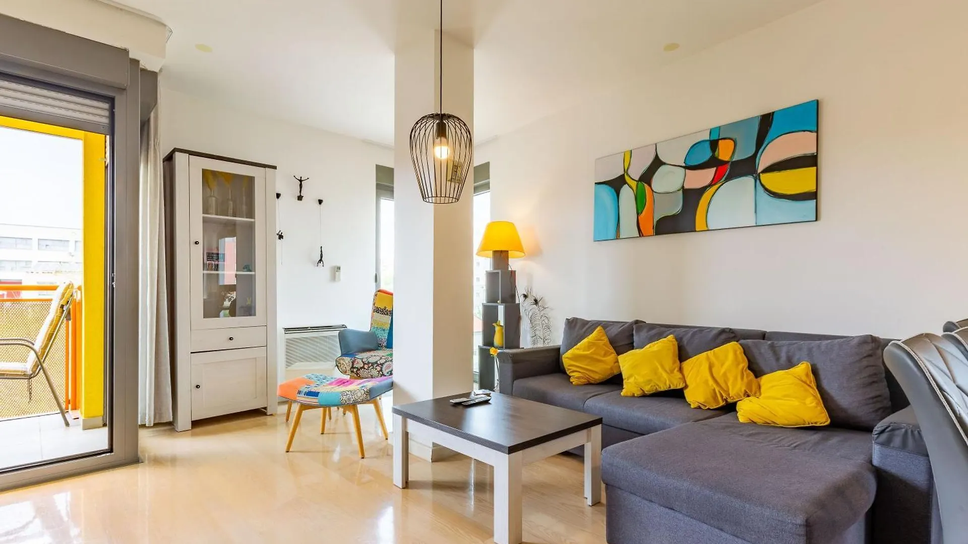 Fiorella 2 Bdr Apartment With Balcony Zadar
